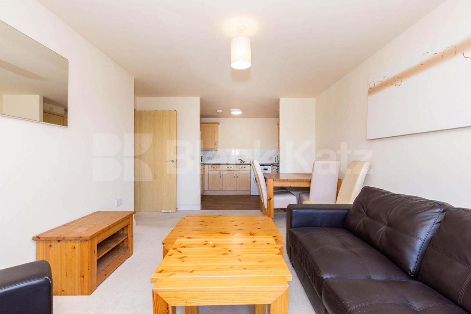 Large 1 bedroom property short walk to Bounds Green Station Cline Road, Bounds Green